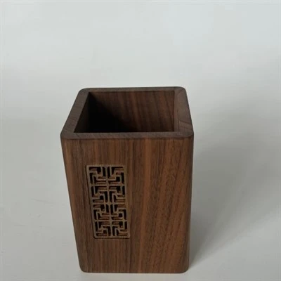 আখরোট পেন হোল্ডার