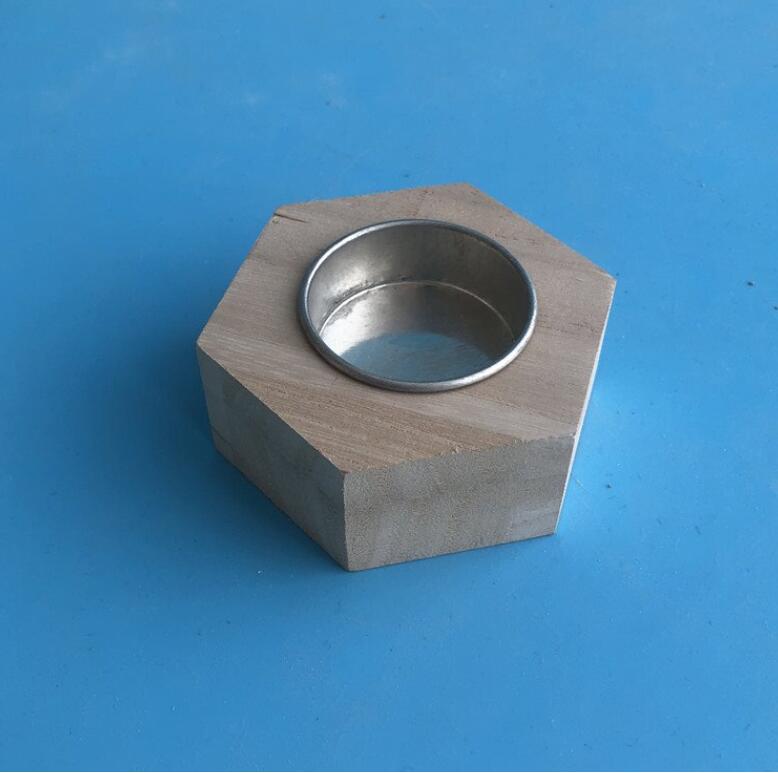 কাঠের হেক্সাগন ক্যান্ডেলস্টিক